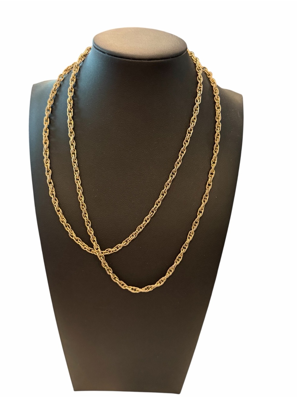 Vintage‎ Avon Signed 36” Textured Link Chain Necklace Gold Tone